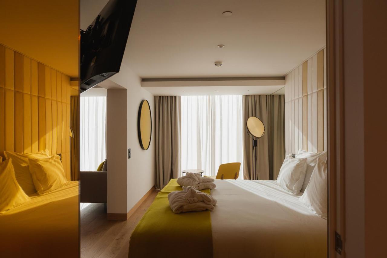 Lumen Hotel & The Lisbon Light Show Екстер'єр фото