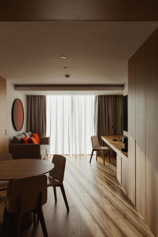 Lumen Hotel & The Lisbon Light Show Екстер'єр фото
