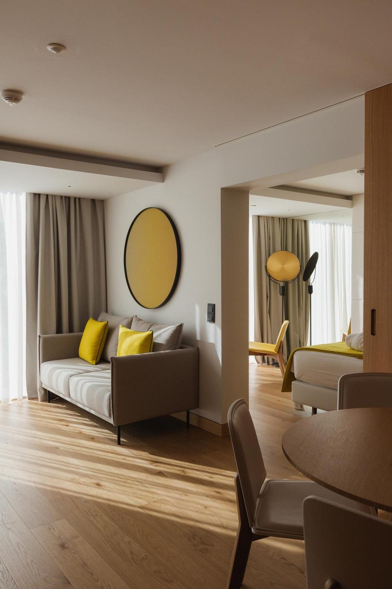 Lumen Hotel & The Lisbon Light Show Номер фото